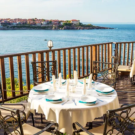 Hotel Antea - By The Sea