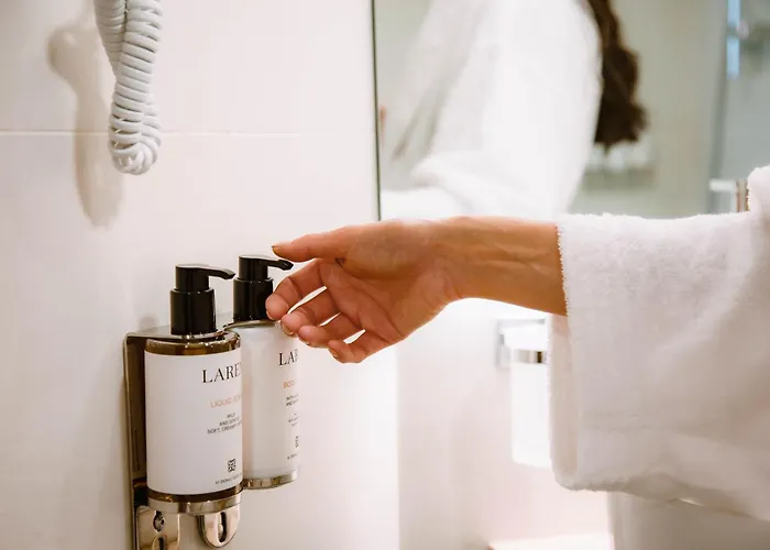 מלון Antea - By The Sea סוזופול